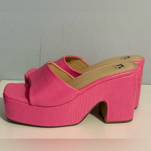 NOVUS HOT PINK PLATFORM - Picture 4 of 4